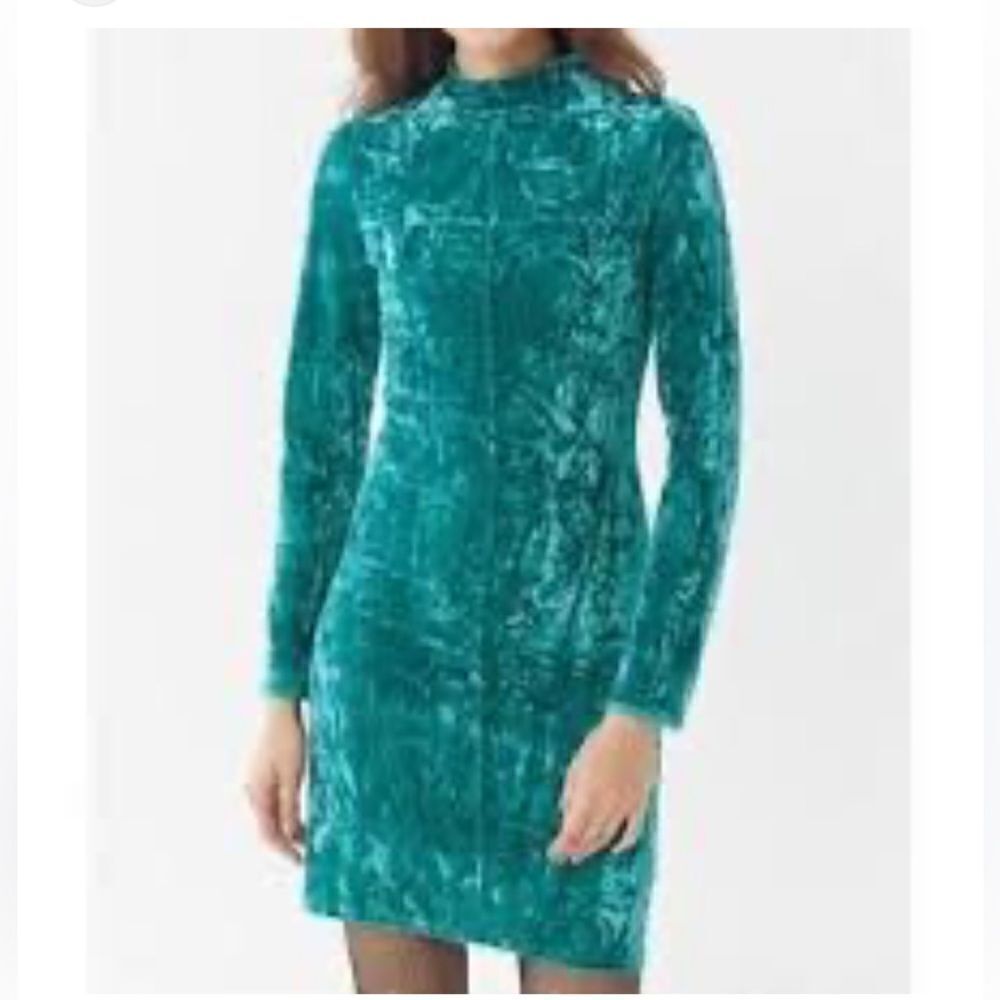 Urban Outfitters Kimchi Blue Iris Velvet Mini Dress Size Small